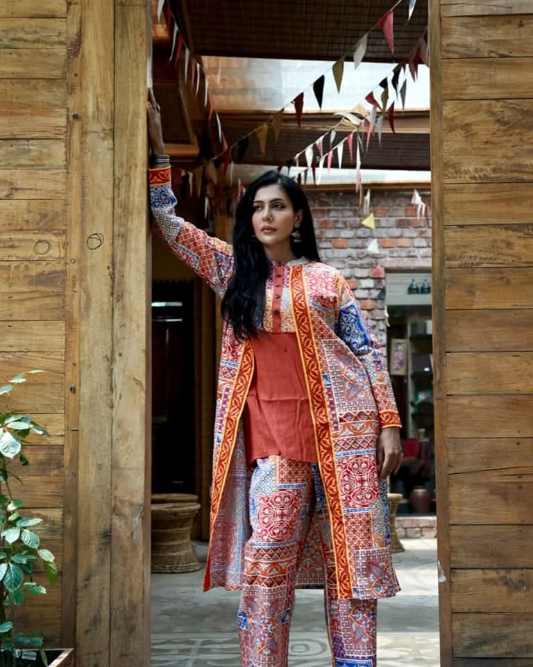 3-Piece Kurti Set – Kurti, Pant and Koti