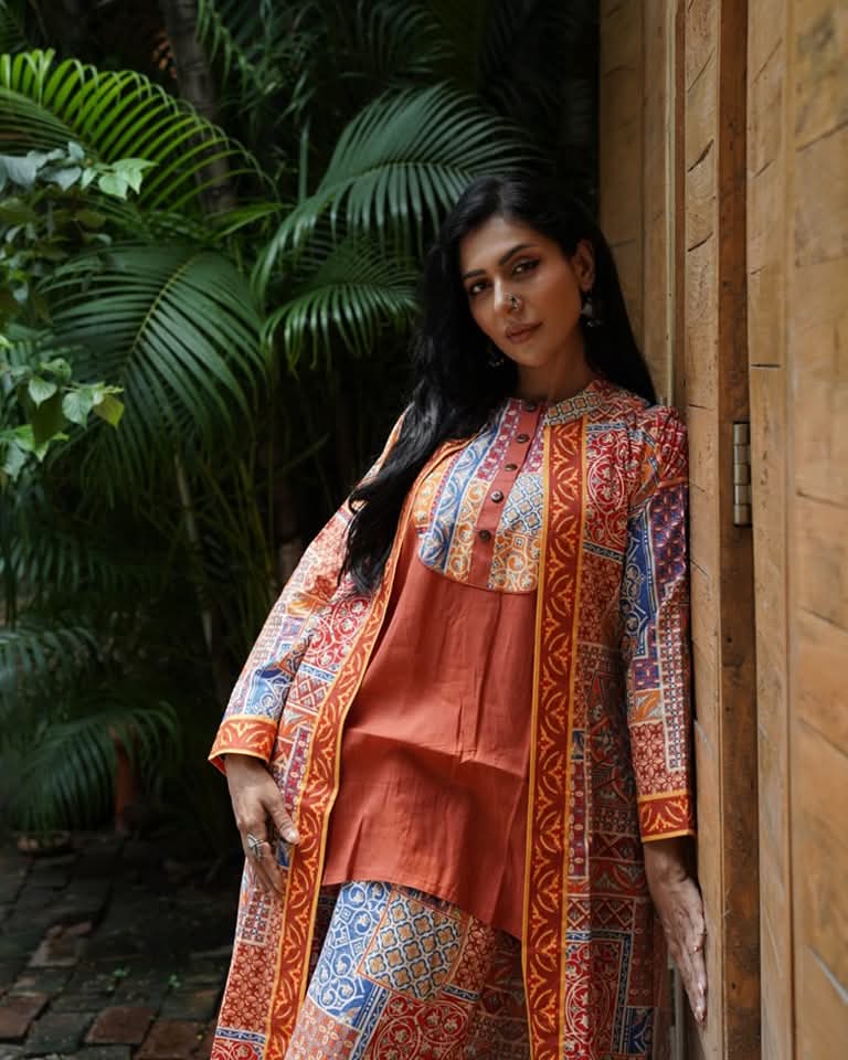 3-Piece Kurti Set – Kurti, Pant and Koti